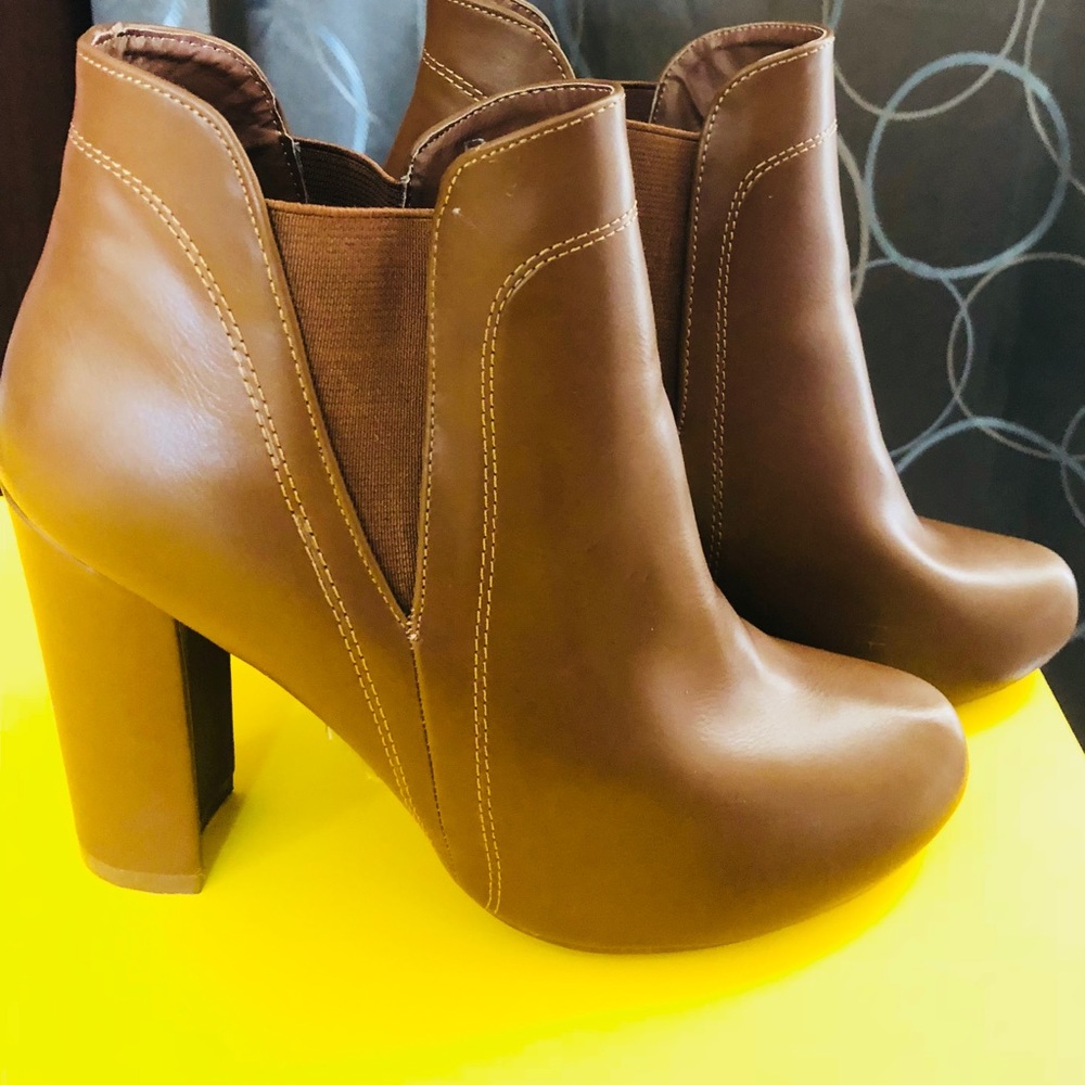 🌸🌸Cute size 7 HerStyle ankle boots🌸🌸